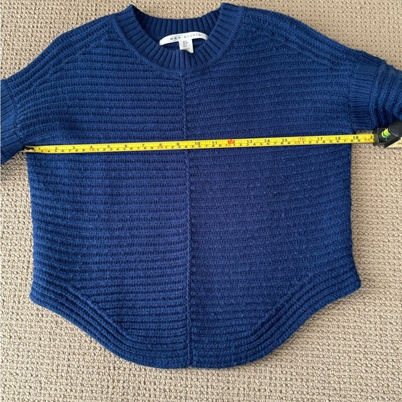 MAX STUDIO COBALT BLUE  AWESOME CROPPED SWEATER, SIZE SMALL WITH SCALLOPED EDGE - Picture 5 of 7